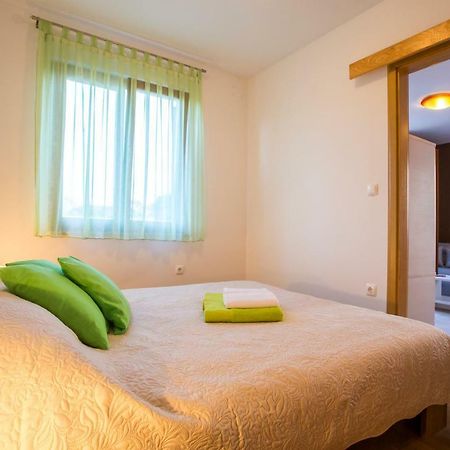 Apartman Irena 普拉 外观 照片